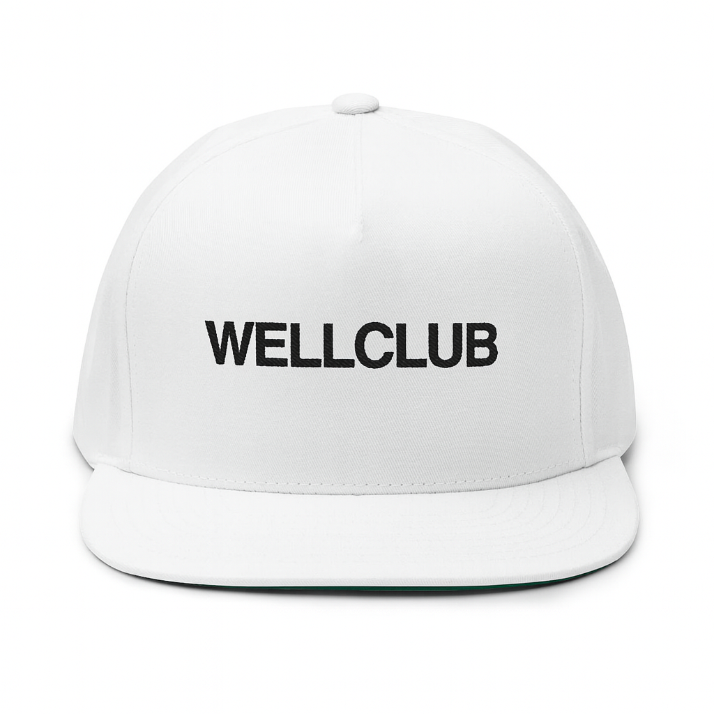 WellClub™ Flat Bill Cap – Premium Embroidered Streetwear Hat